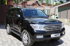 Toyota Land Cruiser 200 бронированный (B6)